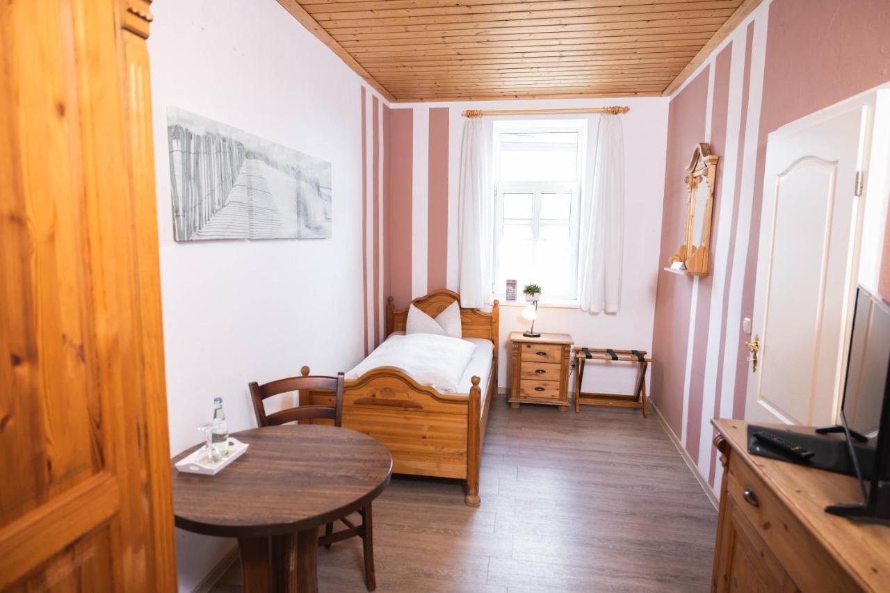 Pension Friedrichshof Bad Klosterlausnitz Luaran gambar